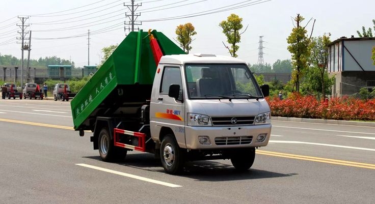 凱馬3方勾臂垃圾車